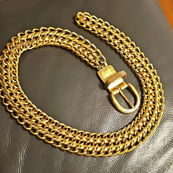 Fab Gold Chain Belt with Buckle. Metal and Leather. Very Good Used Condion. Smal - Picture 1 of 8